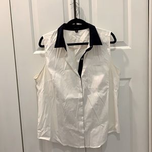 Ann Taylor Sleeveless button down top